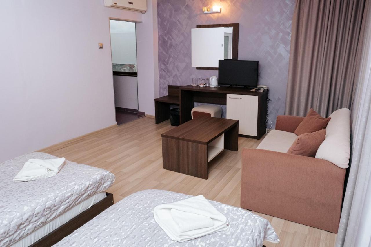 Hotel Tundzha - Renovated! Ямбол Экстерьер фото