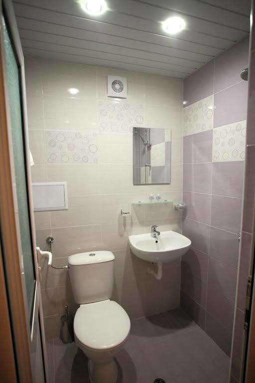 Hotel Tundzha - Renovated! Ямбол Экстерьер фото